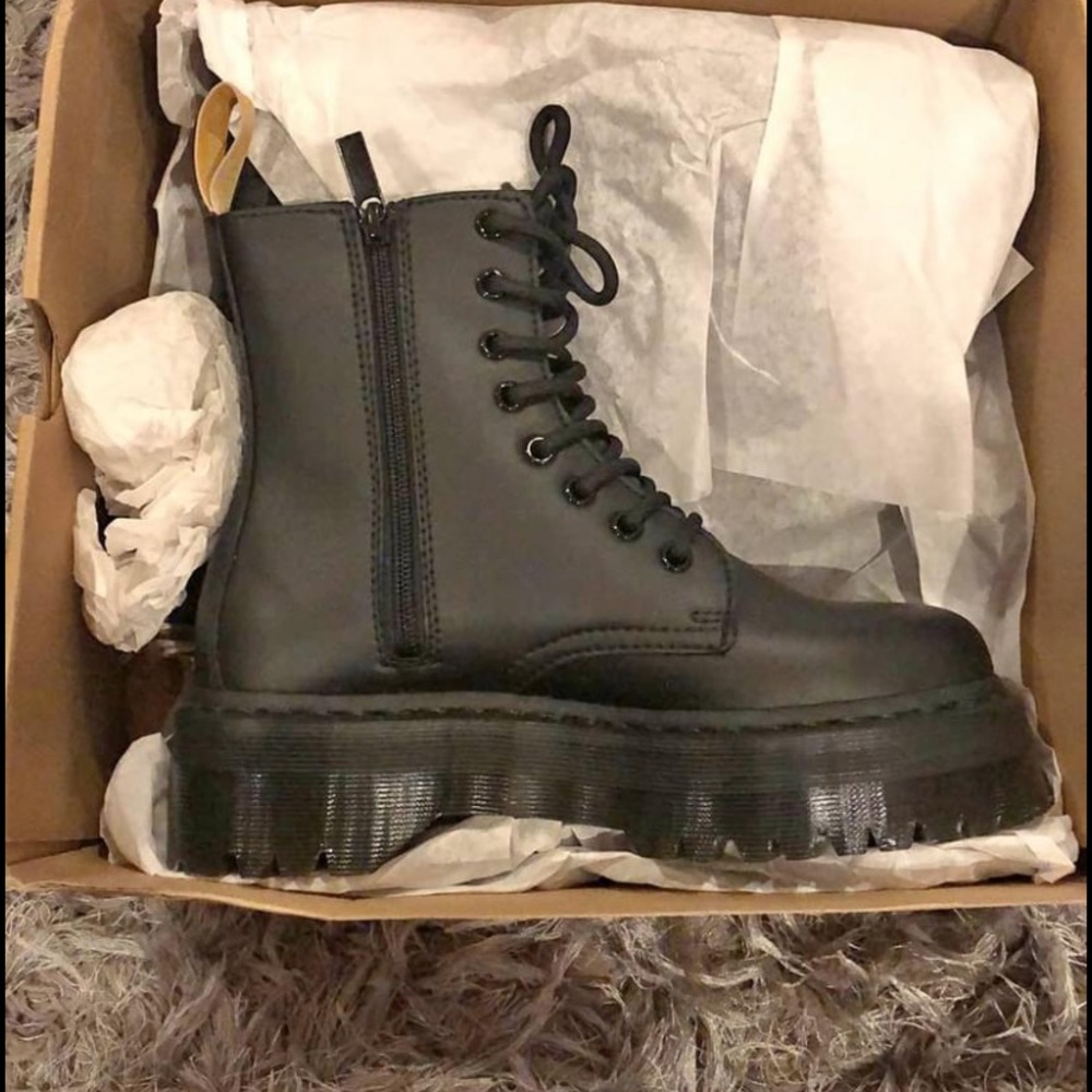 Dr Marten Vegan Jadon II Mono Platform Boots